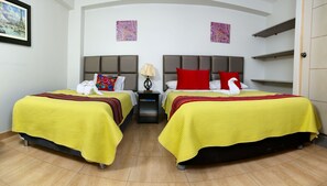Desk, soundproofing, iron/ironing board, free cribs/infant beds - Hotel Mica (Abancay)