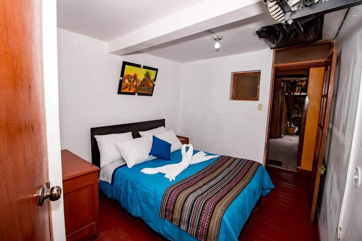 Single Room | Iron/ironing board, free WiFi