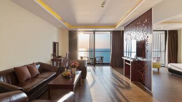 Minibar, in-room safe, desk, soundproofing