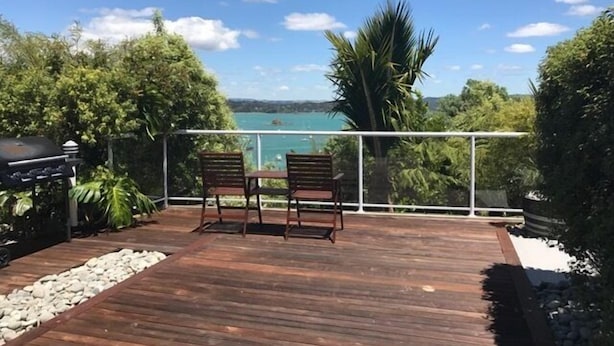 Terrace/patio - The Sails (Russell)