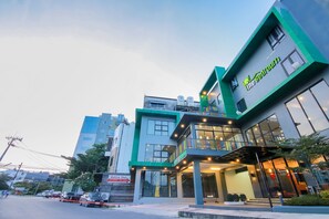 Fachada de la propiedad