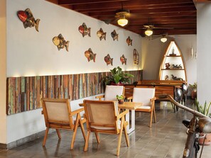 Lobby - Burza Hotel Yogyakarta (Yogyakarta)