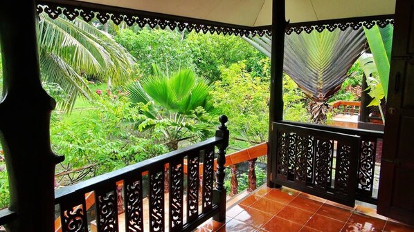 One Bedroom Standard Bungalow | Terraza o patio