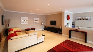 Luxury Villa, 4 Bedrooms, Ocean View | Living room - Oceana Views Luxury Vacation Home (Cape Town)