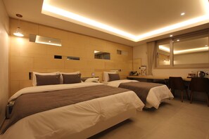 Suite (Twin Room)