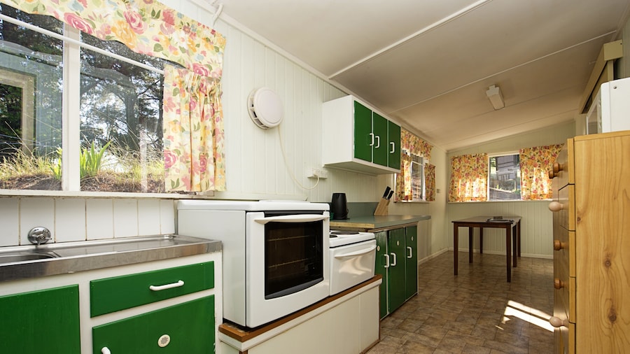 Rainbow Pines Tourist Caravan Park