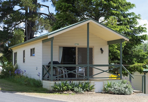 Rainbow Pines Tourist Caravan Park