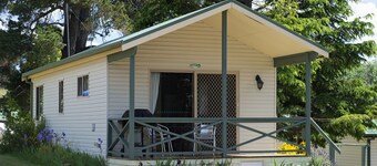 Rainbow Pines Tourist Caravan Park