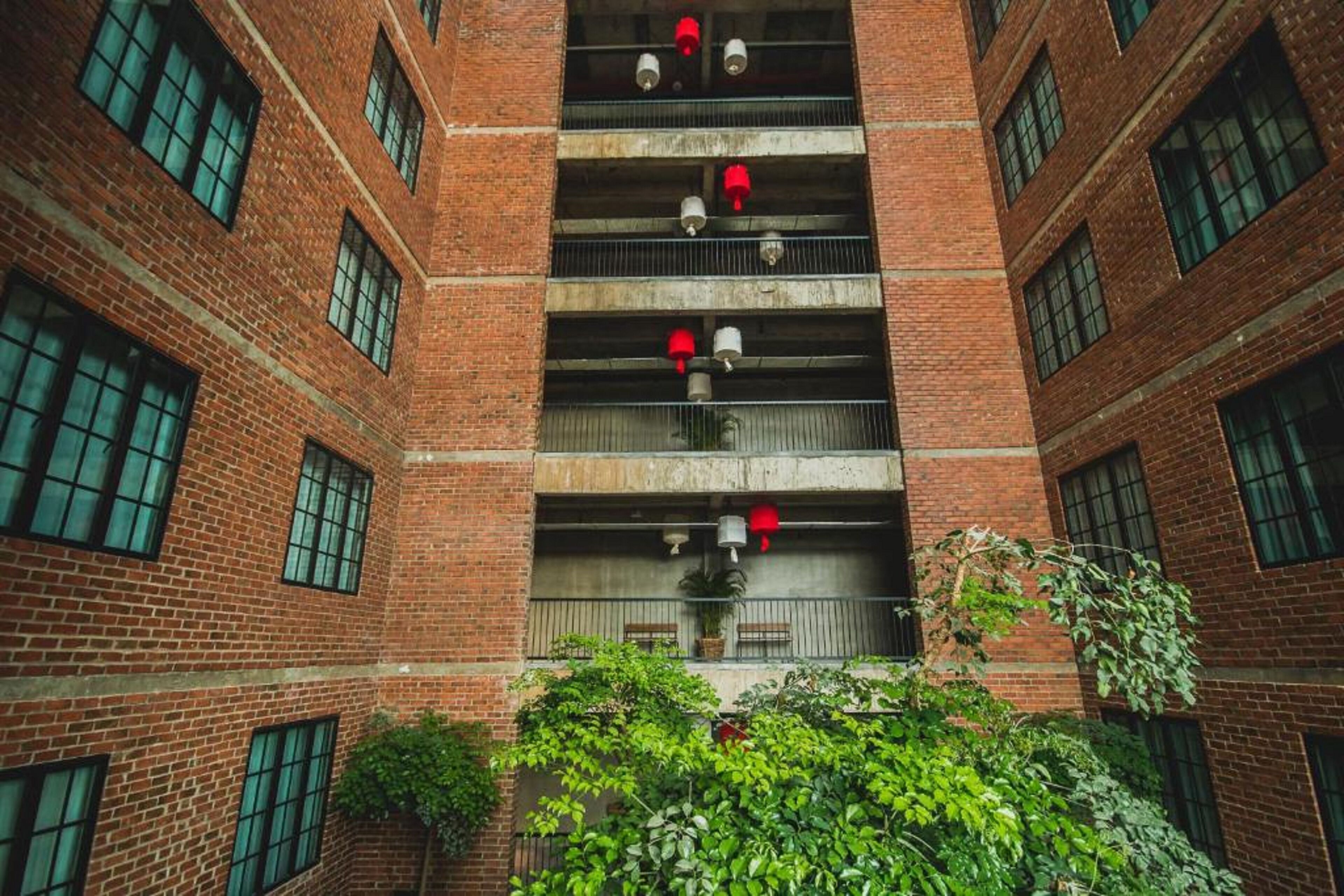 deluxe room, 1 king bed, courtyard view | view from room