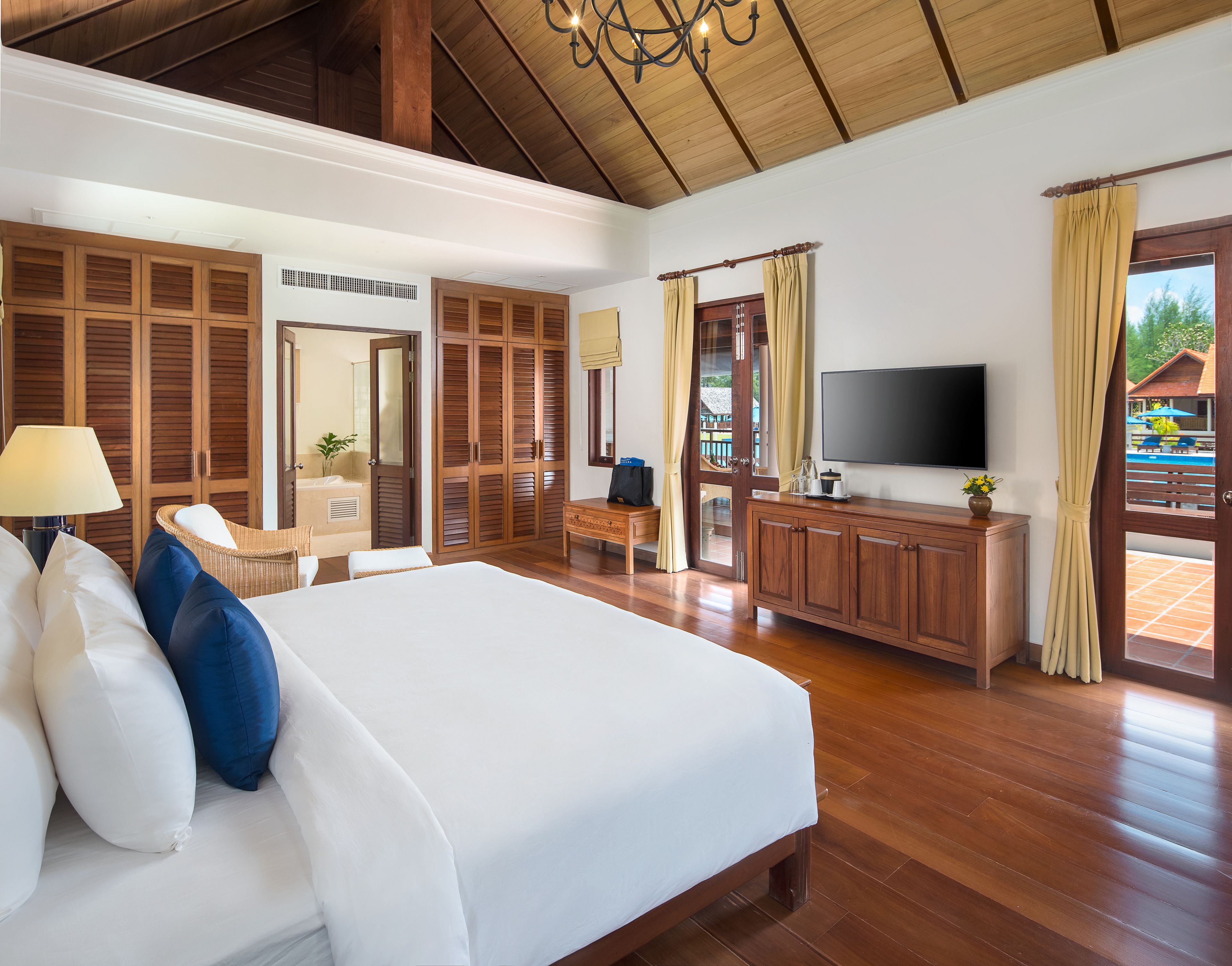 Honeymoon Villa Pool View | Literie de qualité supérieure, surmatelas, minibar