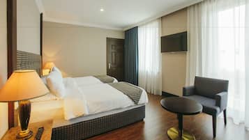 Minibar, in-room safe, desk, iron/ironing board (on request)