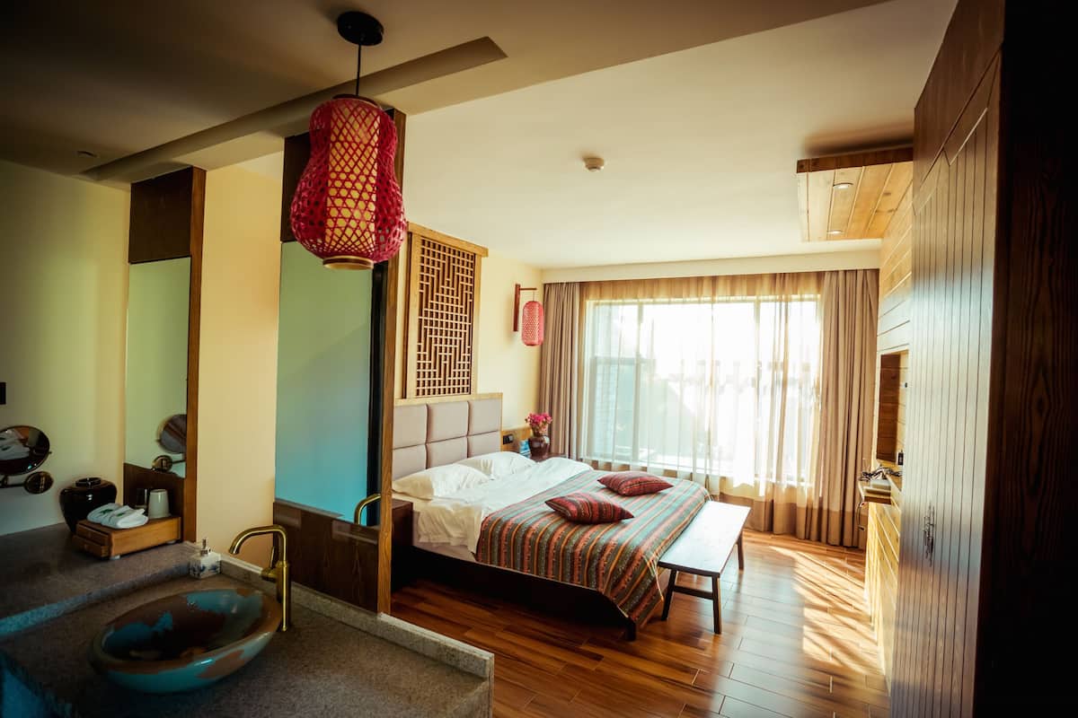 Moon Nest Suite | Desk, blackout drapes, soundproofing, iron/ironing board