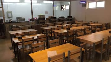 Food court