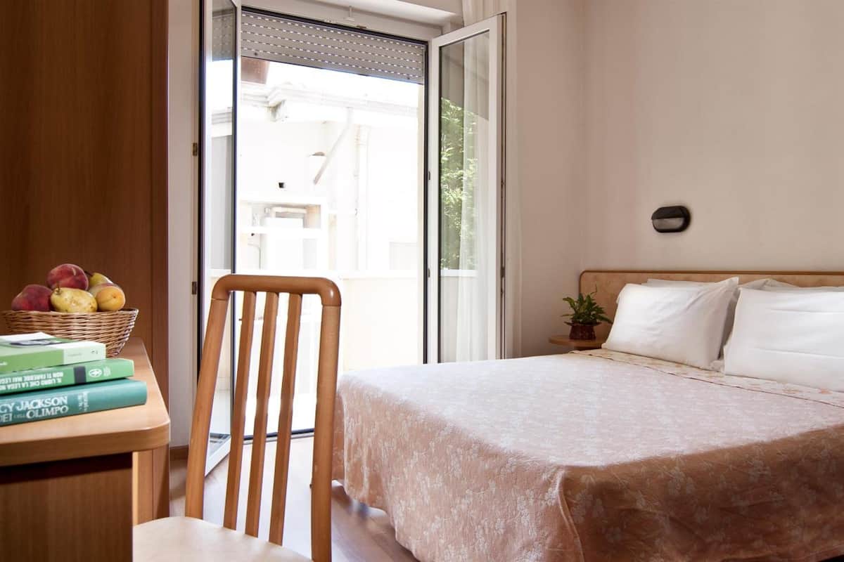 Double or Twin Room | Premium bedding, in-room safe, blackout drapes