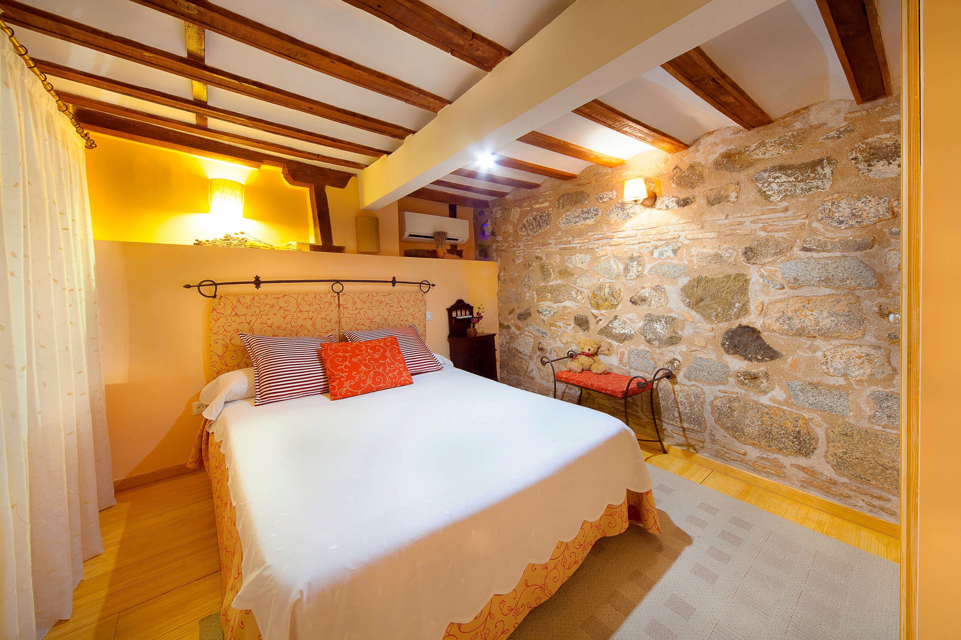 Huoneisto, 2 makuuhuonetta (Cuesta Carmelitas Descalzos 5)