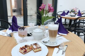 Desayuno buffet incluido todos los días