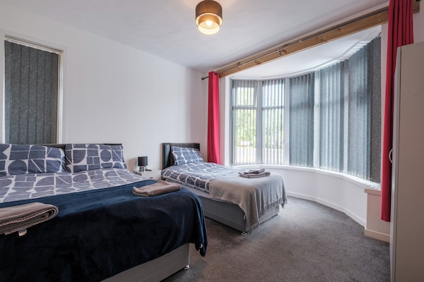 Trippelrum för familj - flera sängar (Family) | Strykjärn/strykbräda, gratis wi-fi och sängkläder