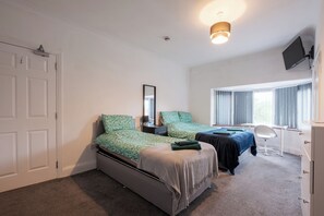 Standard Twin Room, 2 Single Beds (Shared Bathoom) | Iron/ironing board, free WiFi, bed sheets