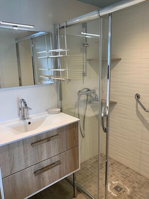Gite "Côté Vigne" | Bathroom