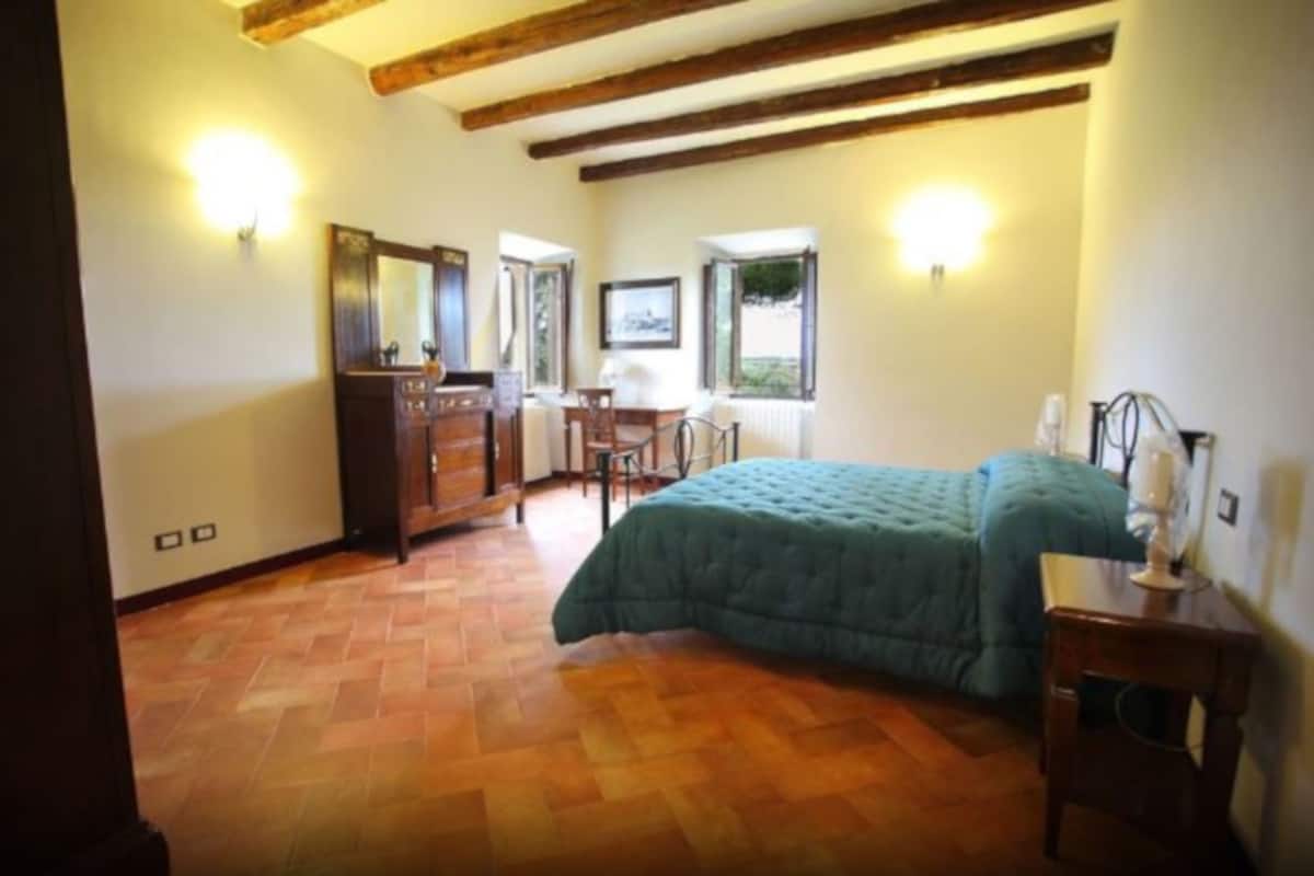 Apartment, 1 Bedroom | Premium bedding, minibar, desk, soundproofing