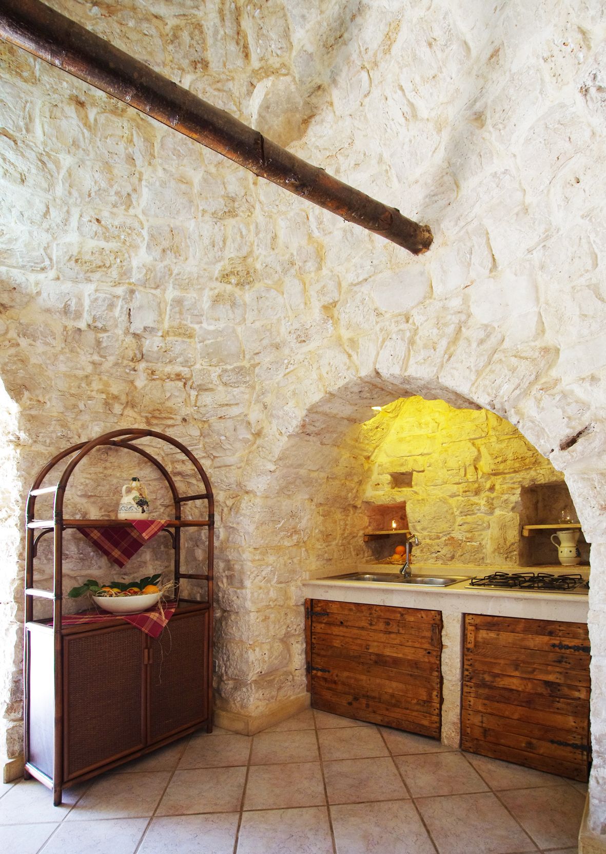 Fridge, stovetop, cookware/dishes/utensils