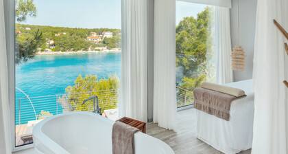 Gava Waterman Milna Resort