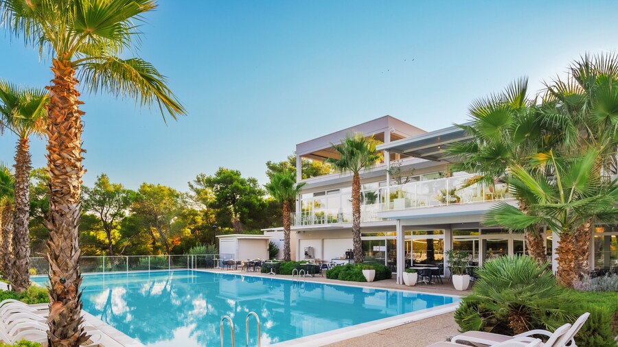 Gava Waterman Milna Resort