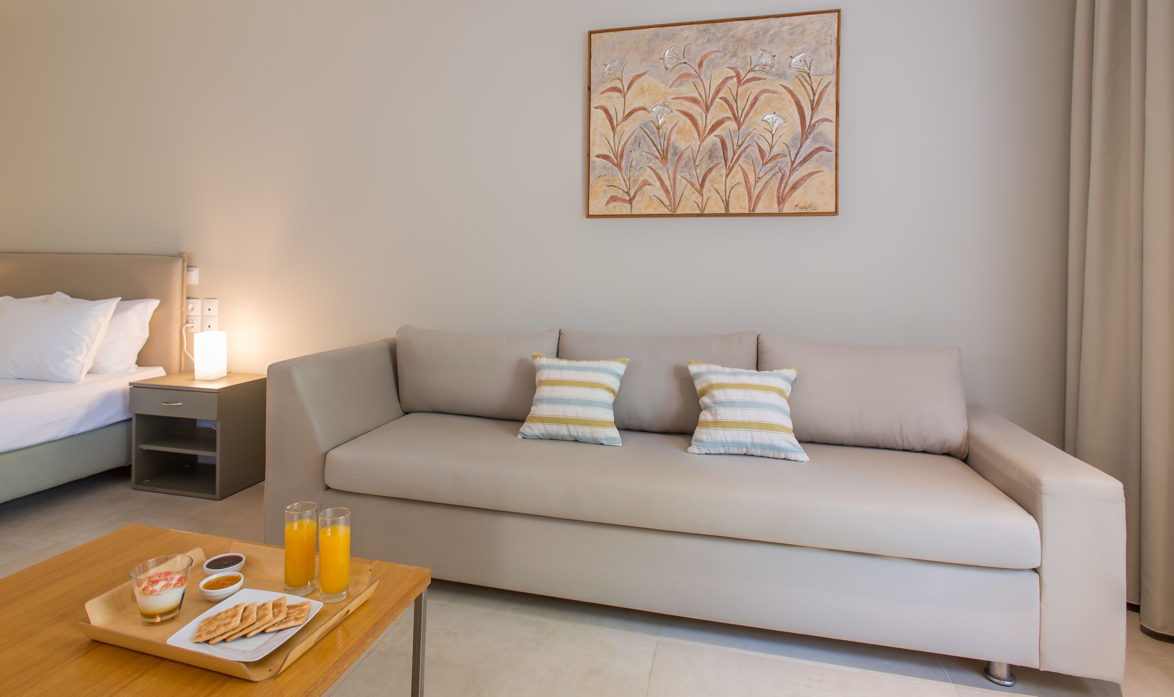 executive room, 1 bedroom | living room | flat-screen tv