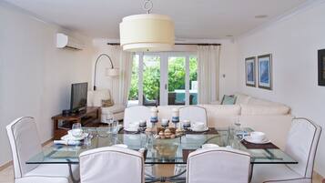 Palisades 6A, 3 Bedrooms | Makan di kamar