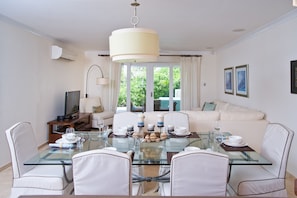 Palisades 6A, 3 Bedrooms | In-room dining