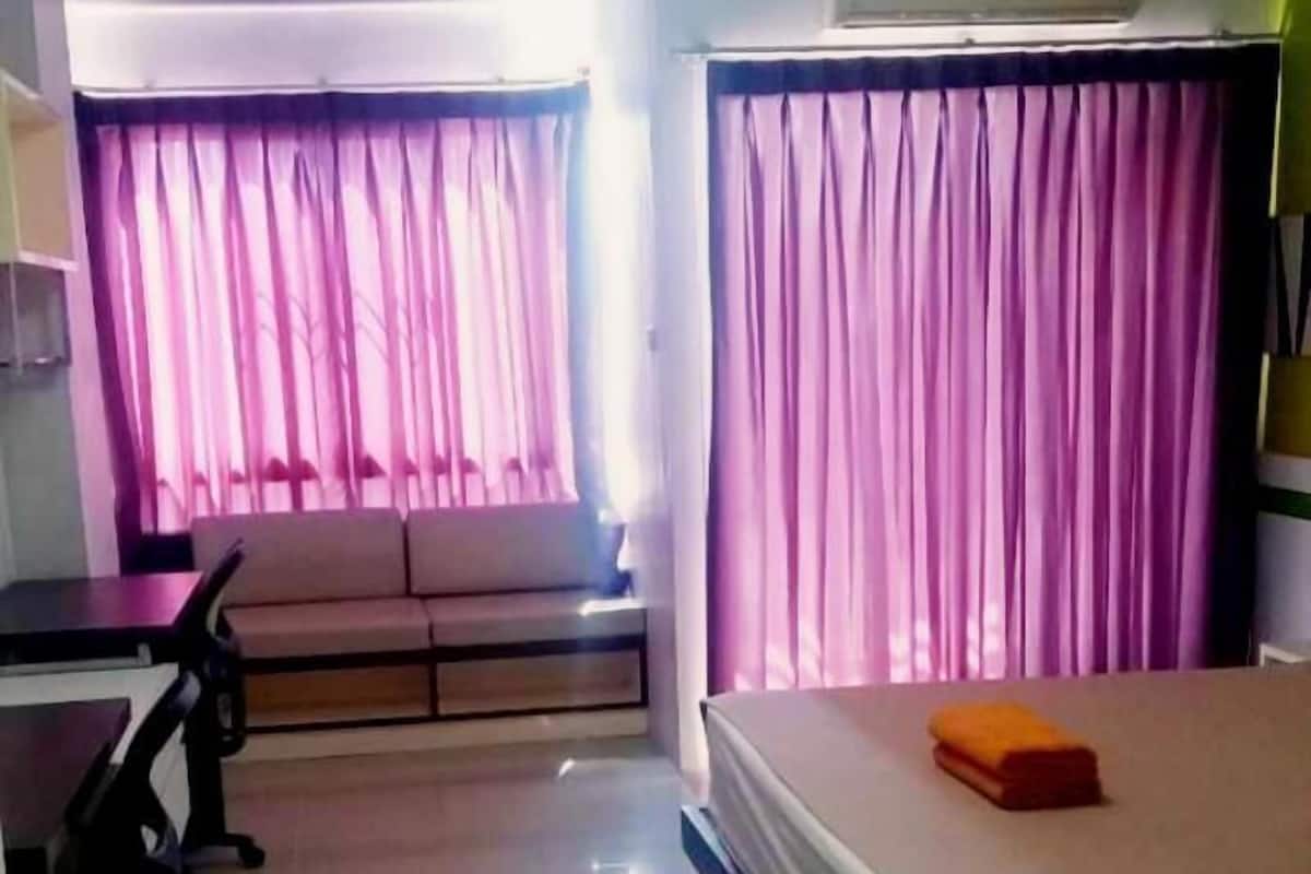 مكتب وواي فاي مجانًا