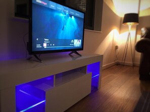 Deluxe Apartment | Room amenity