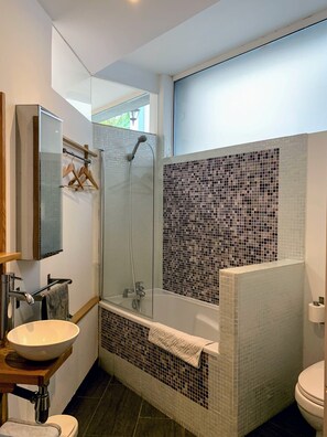 Appartement, en-suite badkamer, uitzicht op tuin (Guerech' de Bretagne) | Badkamer