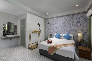 Double Room | เครื่องนอนป้องกันสารก่อภูมิแพ้, ผ้าม่านกันแสง, Wi-Fi ฟรี, ผ้าปูที่นอน