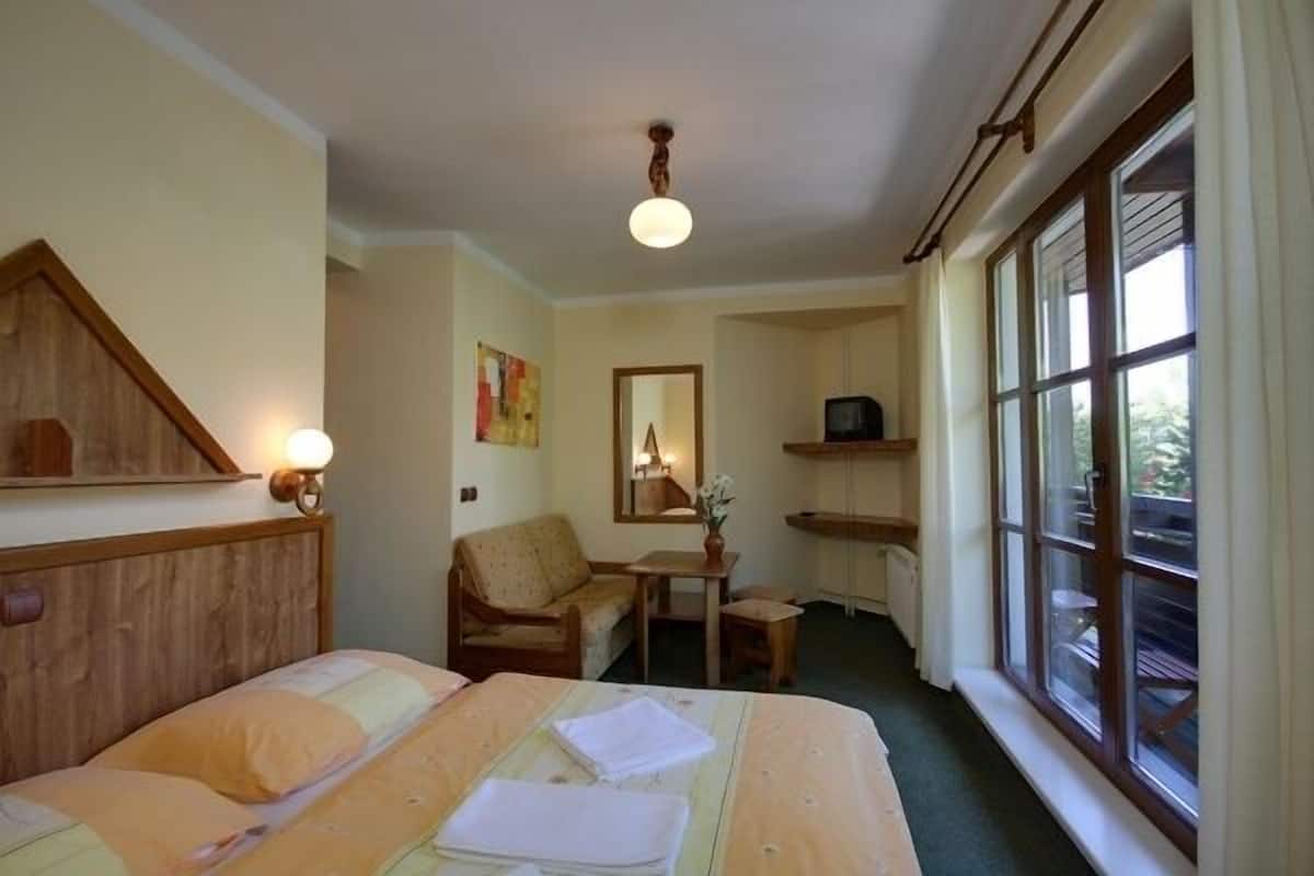 In-room safe, desk, blackout curtains, cots/infant beds