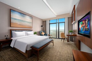 Premium bedding, down duvets, desk, blackout curtains