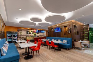 Breakfast, lunch and dinner served - Ausotel Smart Baiyun International Airport T2 (Guangzhou)