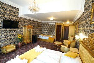 Royal Studio Suite, 1 Bedroom, City View | In-room safe, soundproofing, free WiFi, bed sheets