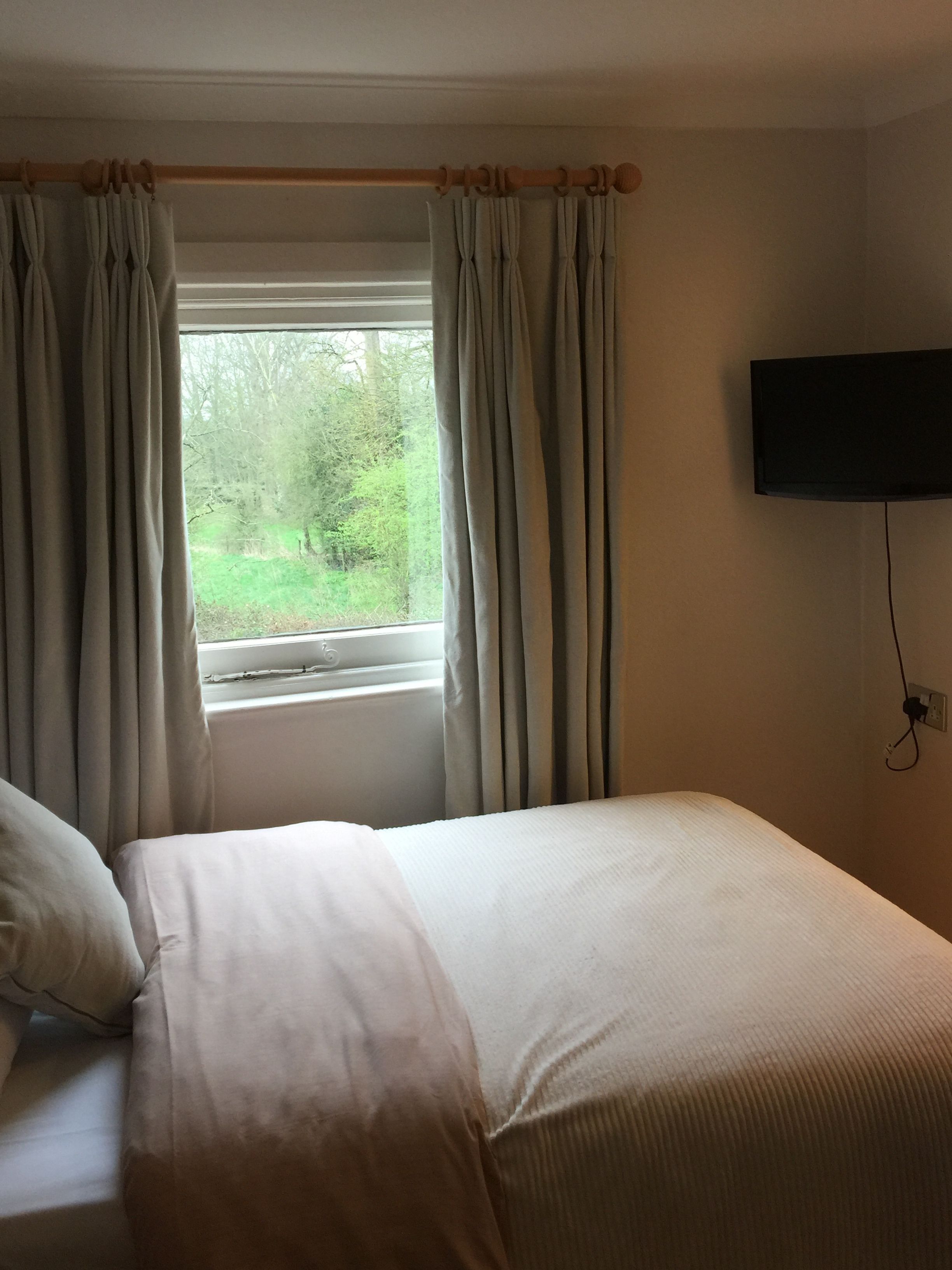 single room | desk, iron/ironing board, free wifi