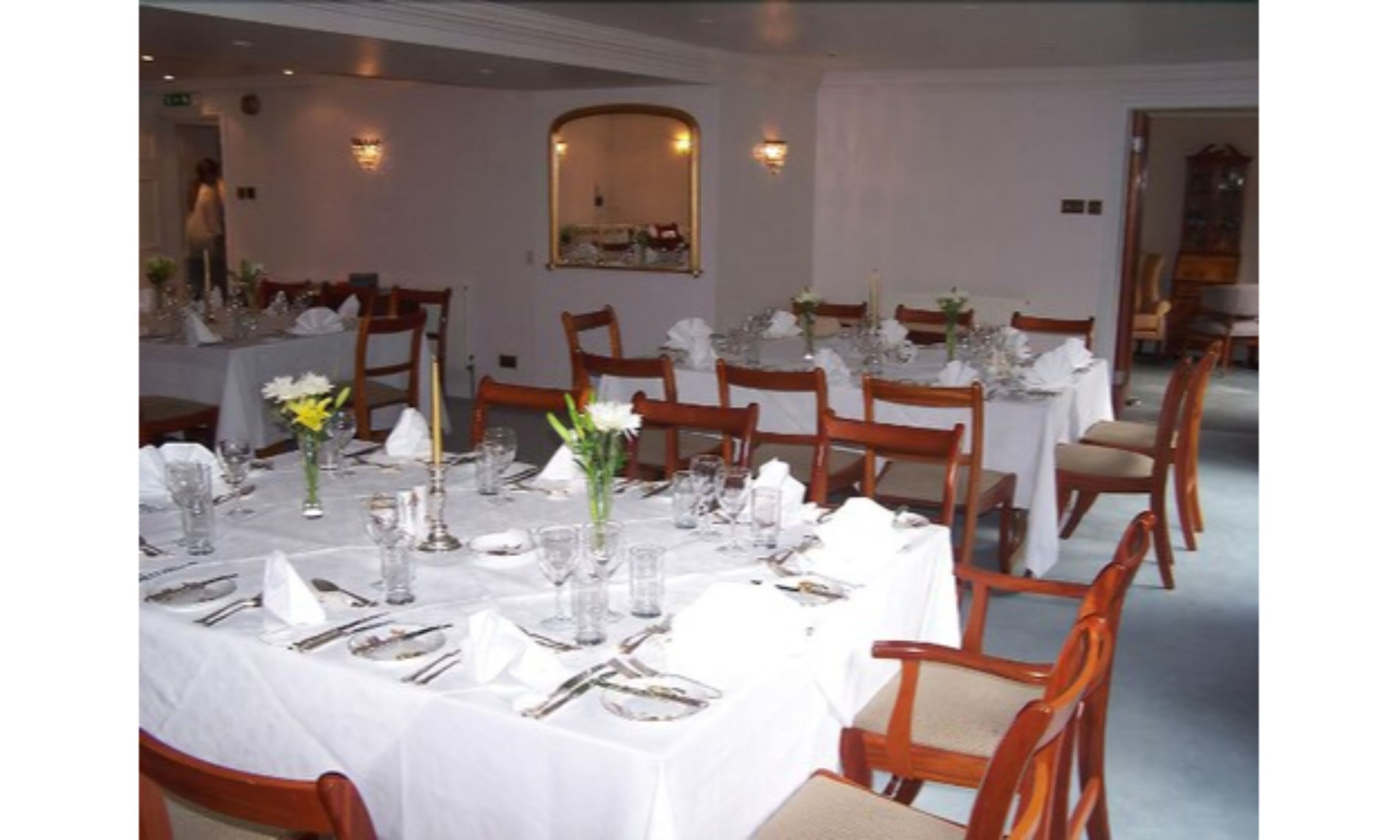 breakfast and dinner served, british cuisine