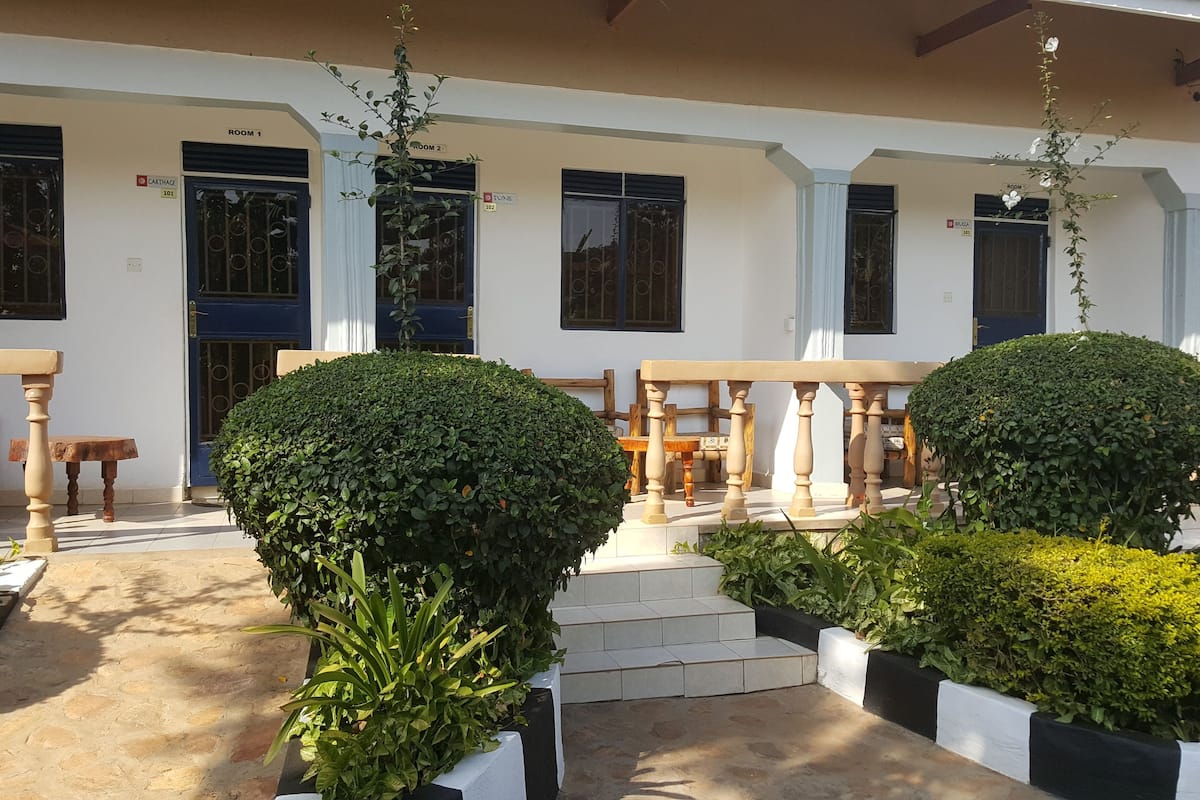 Executive Double Room, Garden View | Balcony