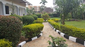 Quarto casal executivo, vista para o jardim | Vista do quarto