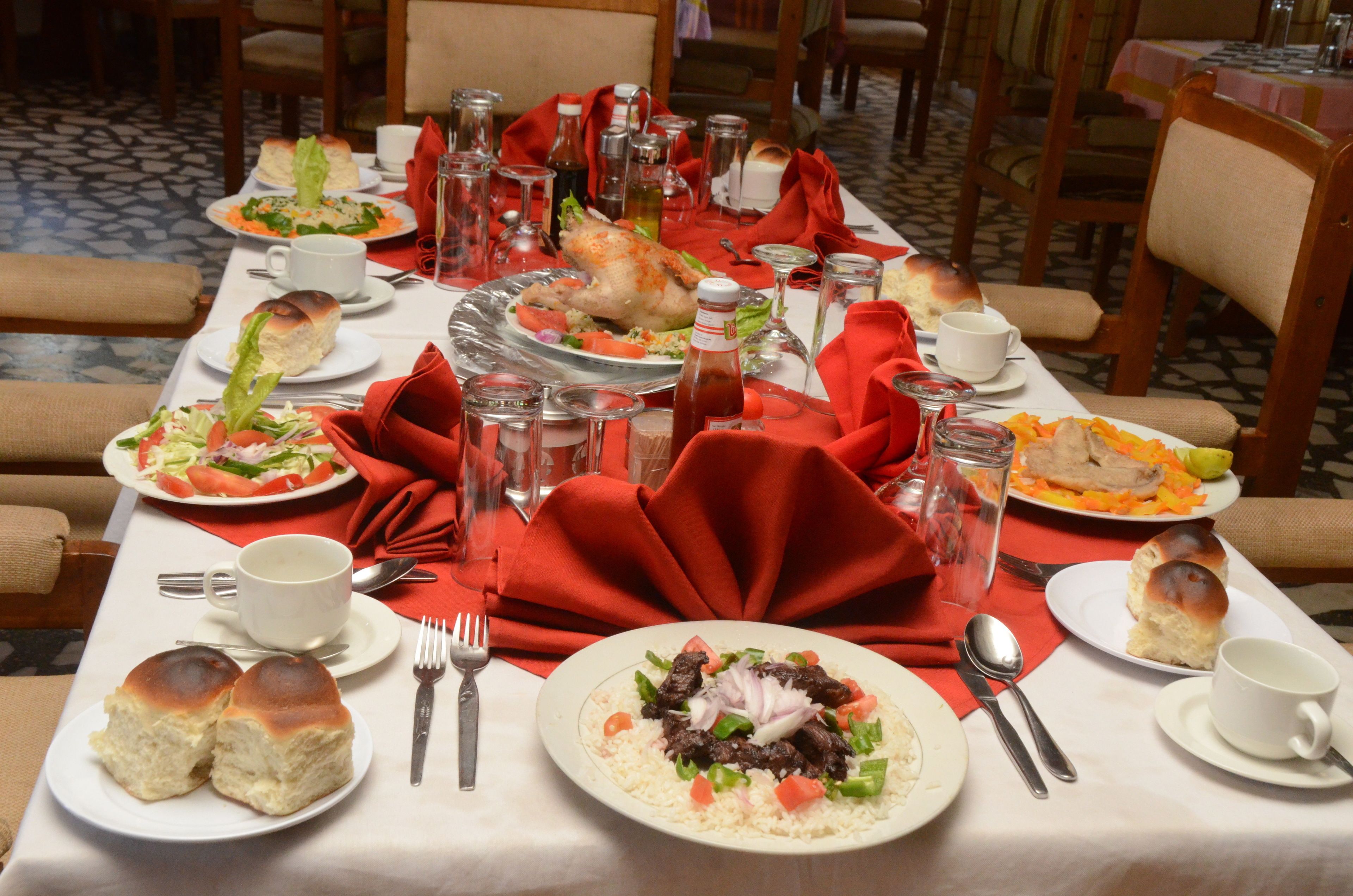 breakfast, lunch, dinner served; international cuisine