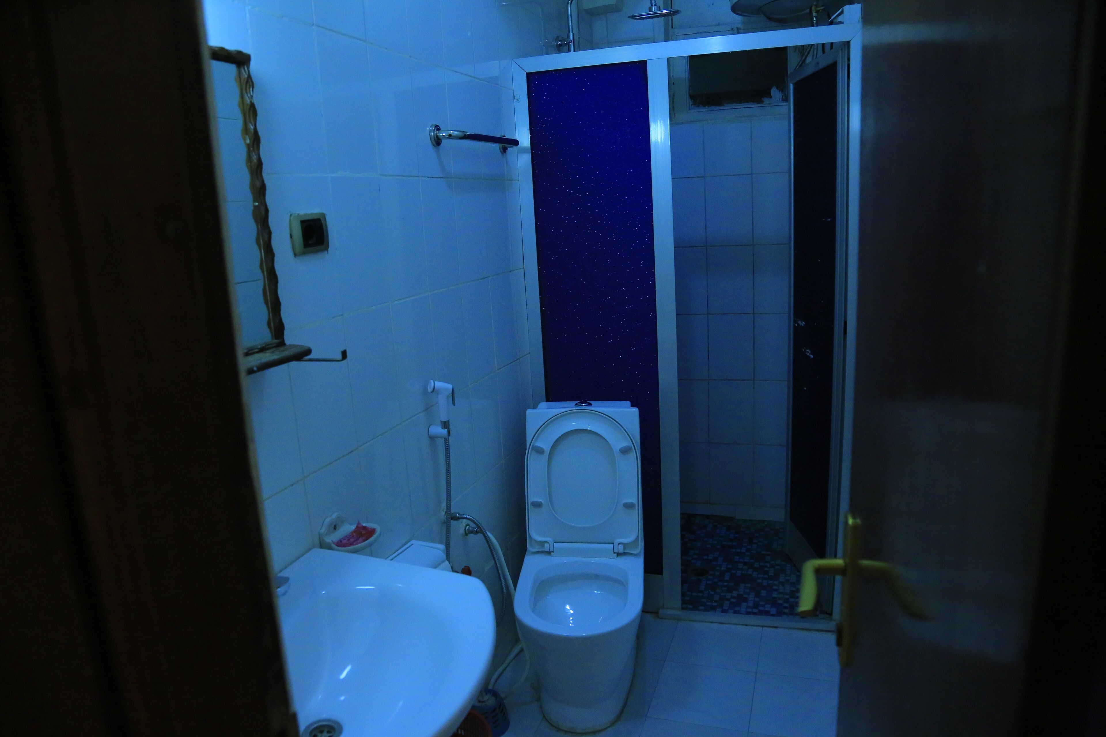 rainfall showerhead, free toiletries, hair dryer, bathrobes