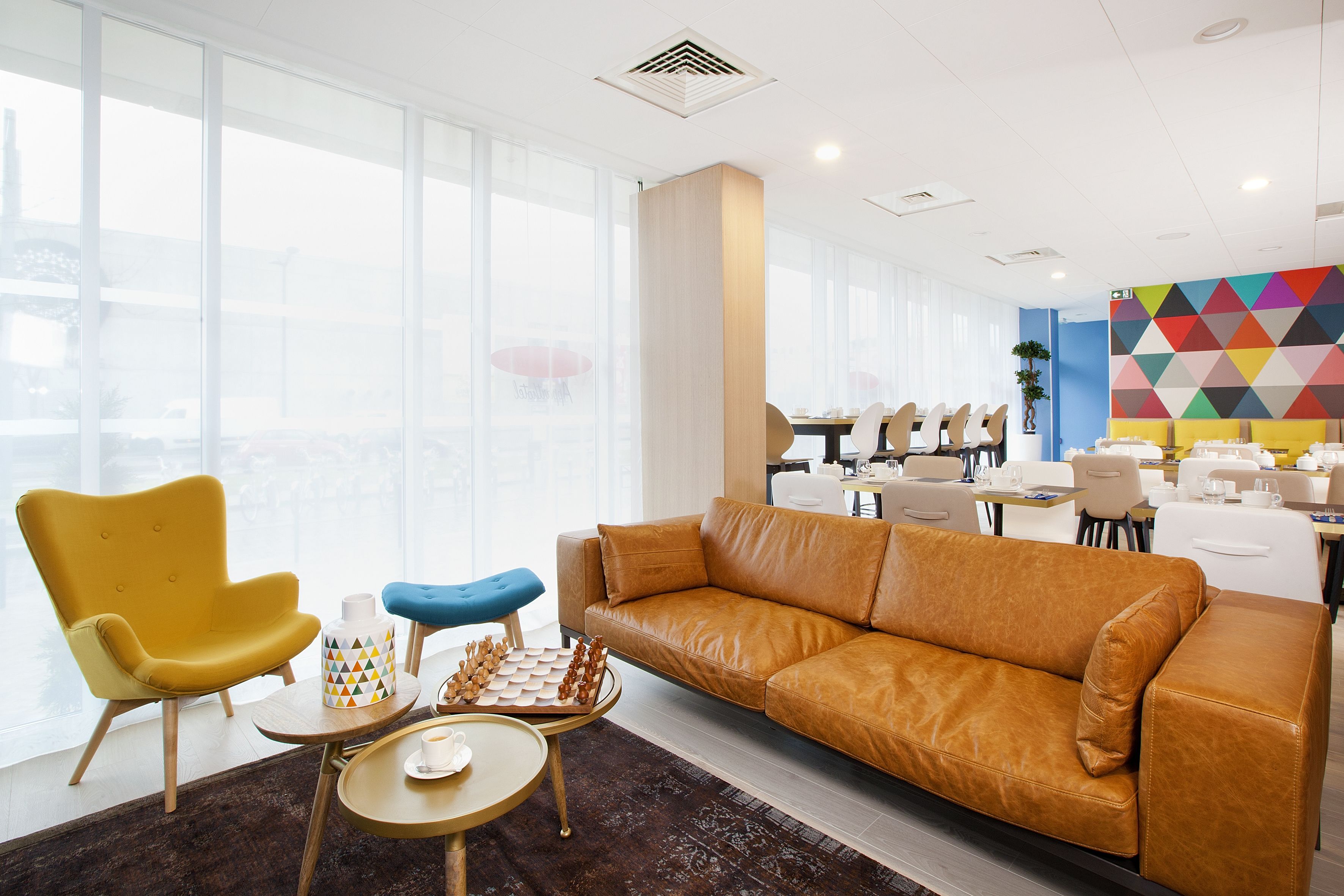 Tägliches Frühstücksbuffet (17 EUR pro Person)