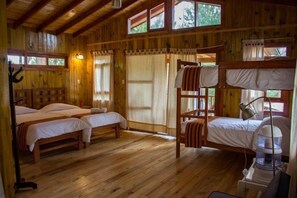 Down duvets, individually furnished, free WiFi, bed sheets - Altares de Oxapampa (Oxapampa)
