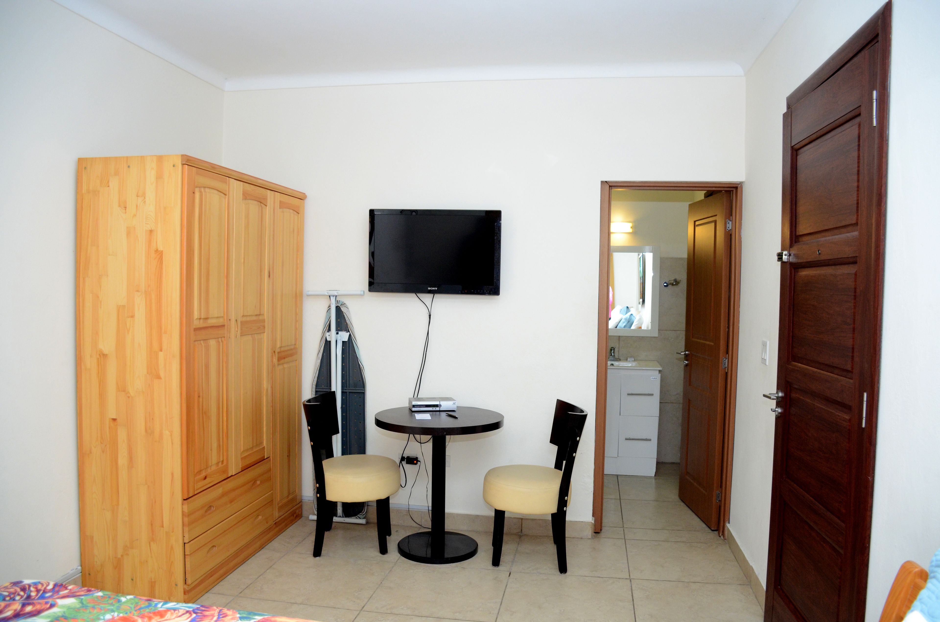 standard double room, 2 double beds | room amenity