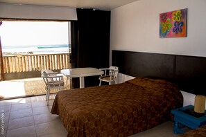 Deluxe-Einzelzimmer, Meerblick | Minibar, Zimmersafe, kostenlose Babybetten, kostenloses WLAN