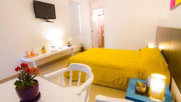 Deluxe Single Room, Ocean View | Minibar, in-room safe, free cribs/infant beds, free WiFi