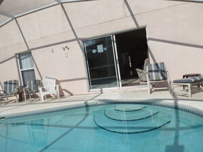 Outdoor pool - SVV Pool Homes Davenport (Davenport)